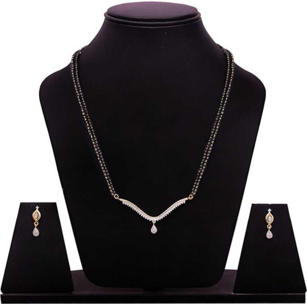 Shimti Alloy Gold-plated Gold, Black, White Jewellery Set (Pack of 1) – Black