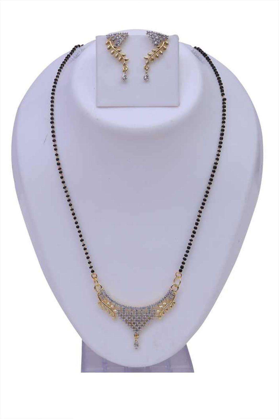 Shimti Alloy Gold-plated Silver, Gold, Black Jewellery Set (Pack of 1) – Silver