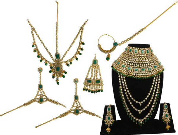 Shimti Alloy Jewel Set (Green, Gold) – Green, Gold