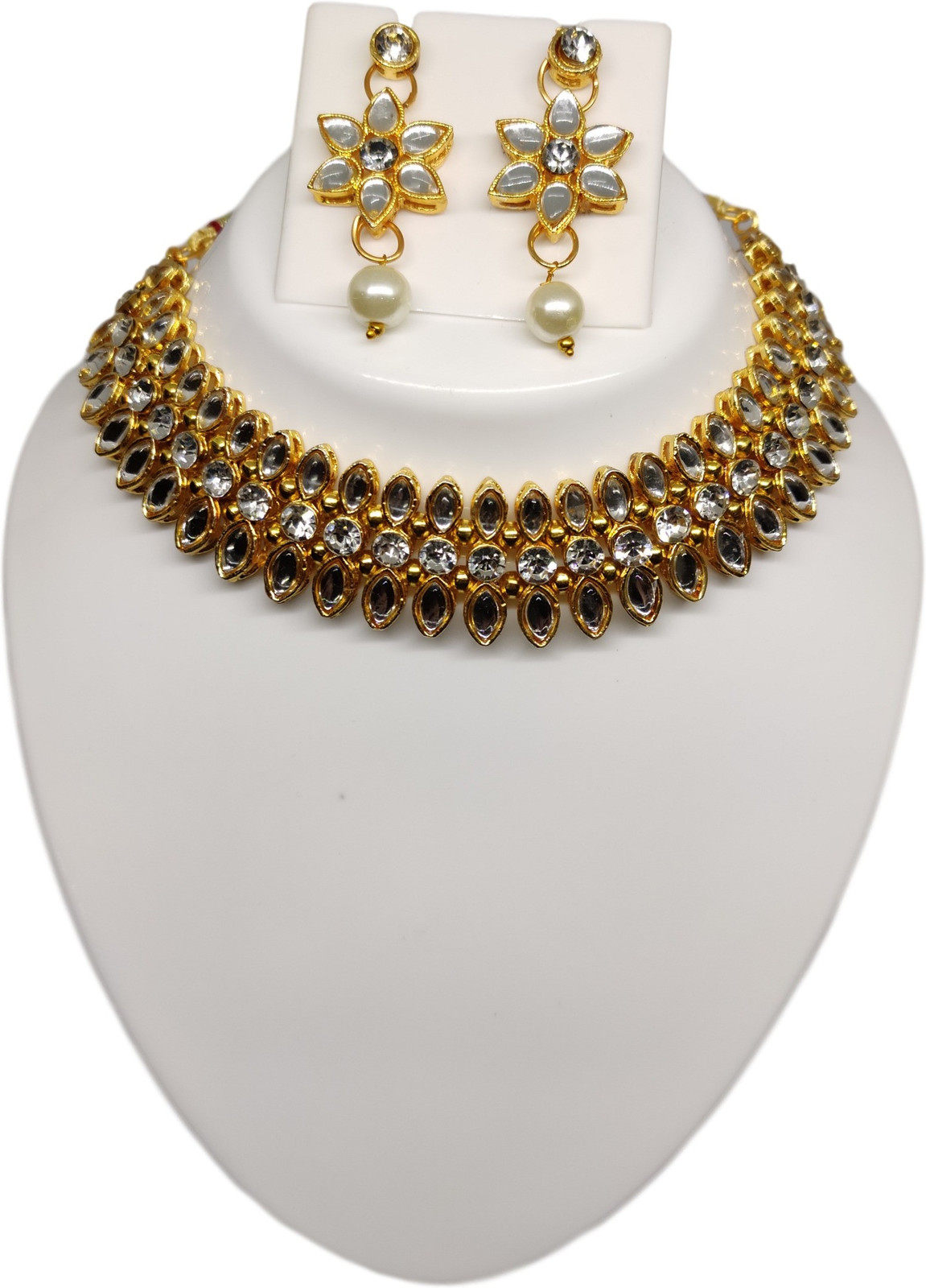 Shimti Alloy White, Gold Jewellery Set – White