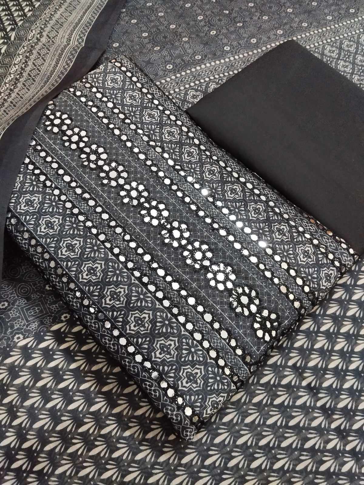 Shimti Chanderi Embroidered Salwar Suit Material () – Black – view 3