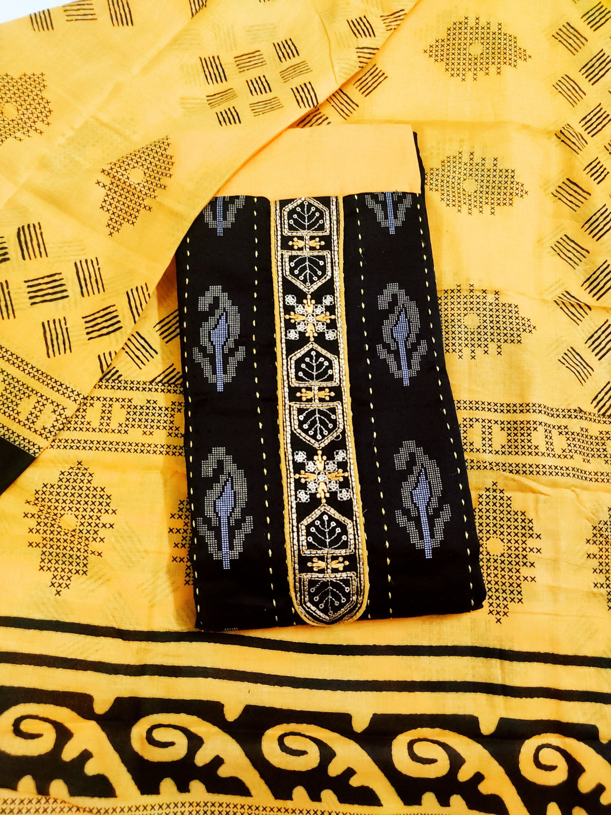 Shimti Polycotton Embroidered Salwar Suit Material – Black & Yellow