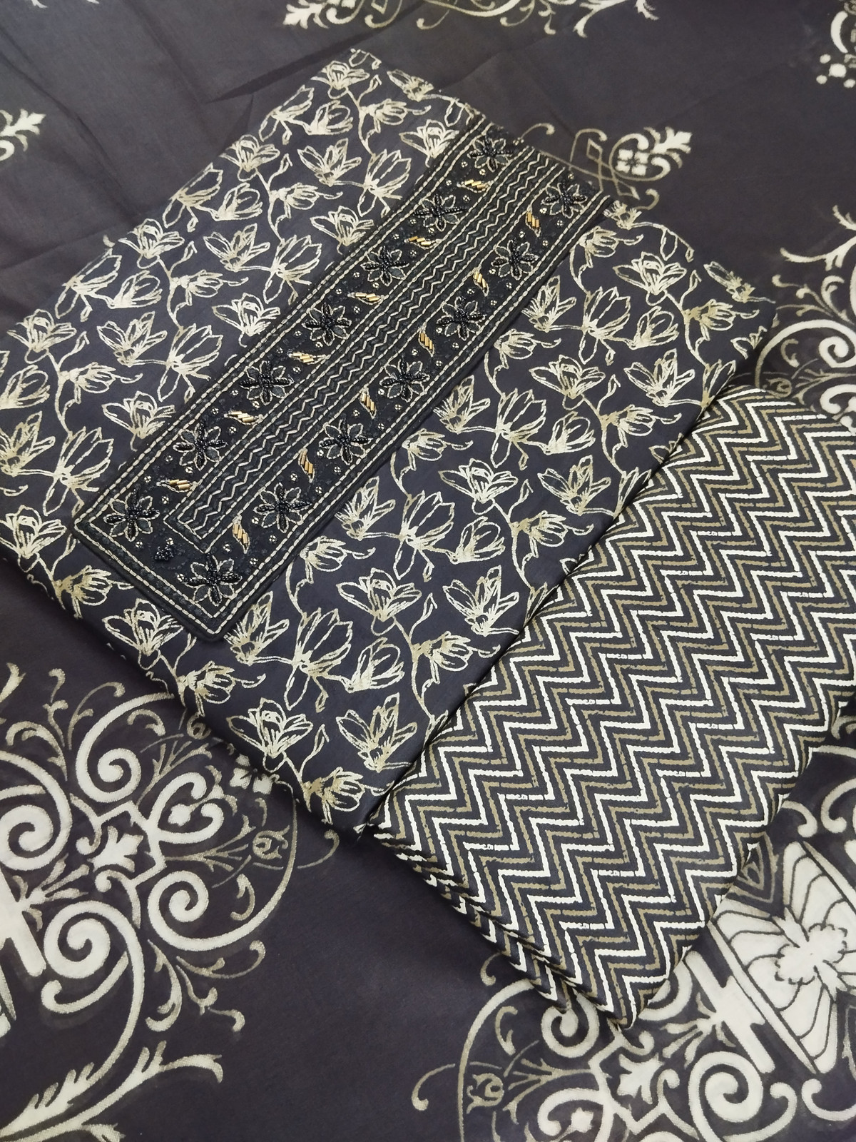 Shimti Pure Cotton Embroidered, Printed Salwar Suit Material – Black – view 3