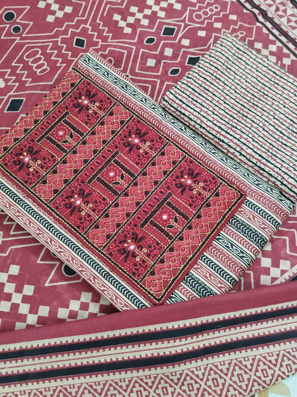 Shimti Pure Cotton Embroidered, Printed Salwar Suit Material – Red – view 2