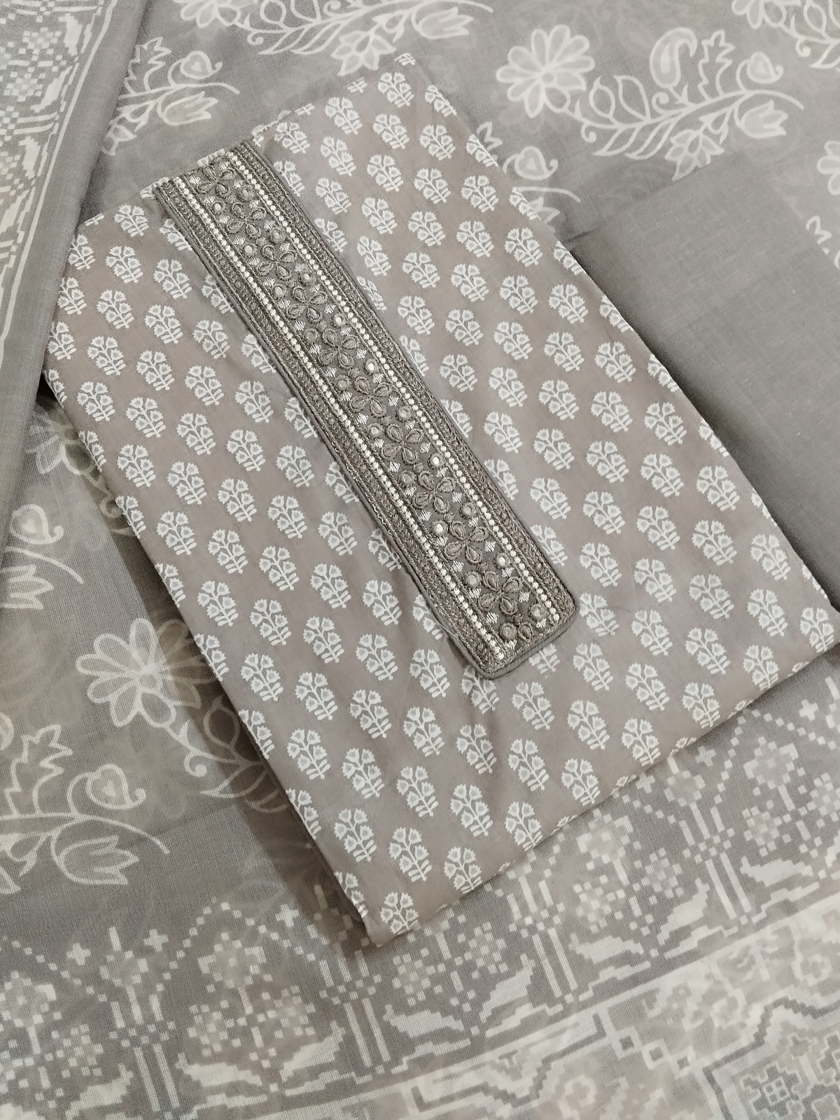 Shimti Pure Cotton Embroidered Salwar Suit Material () – Grey