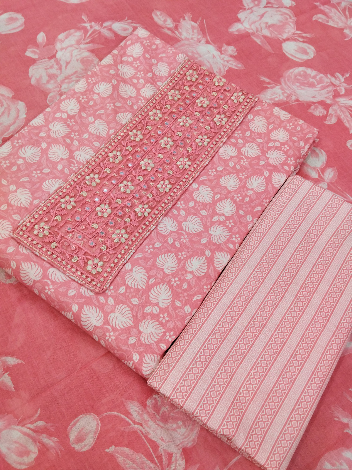 Shimti Pure Cotton Printed Salwar Suit Material – Pink – view 3